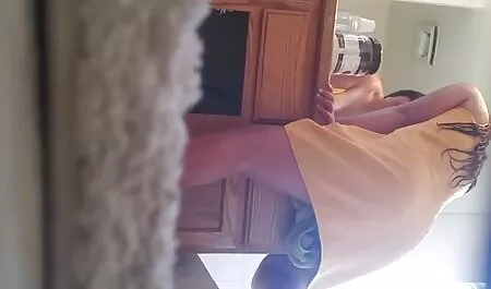 meztelenül a nyilvánosság előtt a színpadon online pornó videók