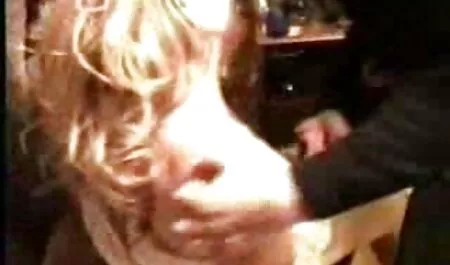 Nagy teljes pornok mellű német Milf pofont csoport