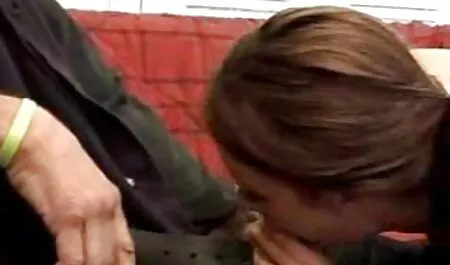 Masszázs szerelmeseinek online filmek pornó Indiából