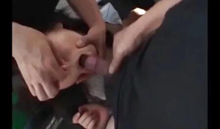 Latin Transzi mutatja ki egy jó pornol filmek segge