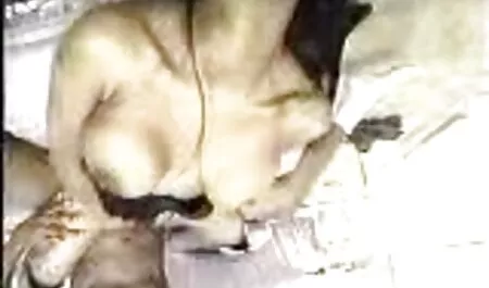 A mocskos pornó filmek magyarul beszéd, ujj kibaszott egy latex kesztyű a kedvenc ribanc.