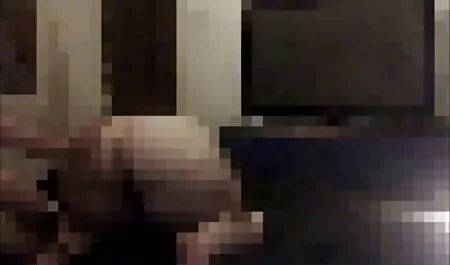 Latin transzi stroke a farkát, maszturbál egy játék a seggét pornofilmek teljes