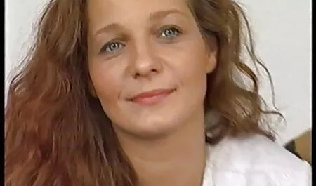 Milf baszik, hogy leszbi videa enyhíti a stresszt