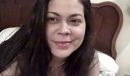 Szőke Anna megtöri videa maszti a szüzességét egy dildo.